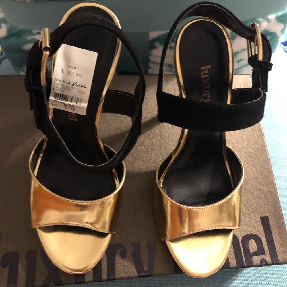 New Black & Gold Luxury Rebel Heels size 8.5